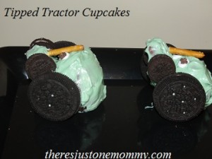 tractor cupcake
