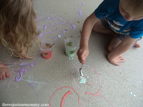 painting with fizzing sidewalk paint