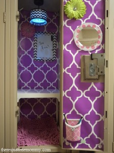 Decorating school lockers with LockerLookz