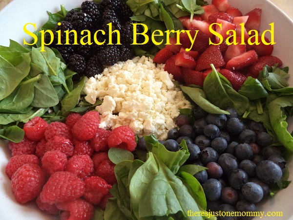 Berry salad with spinach and feta cheese