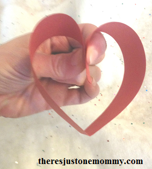how to make paper heart garland
