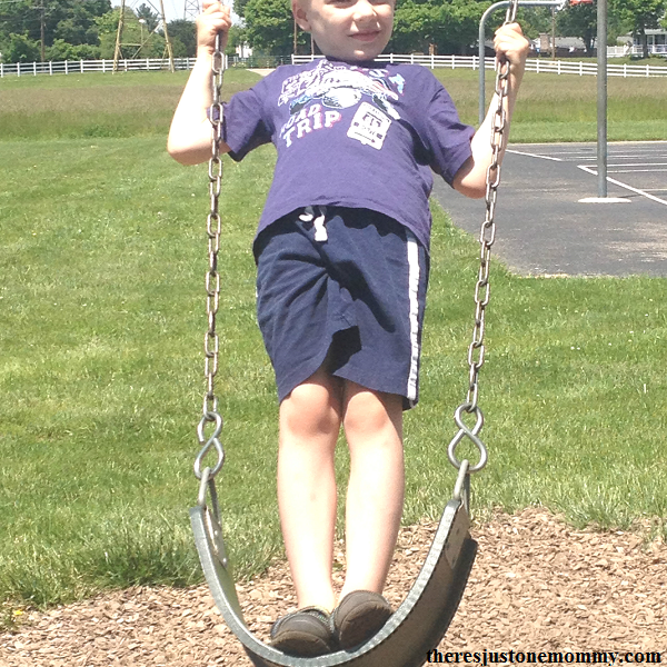 increasing core muscle strength in kids by swinging 