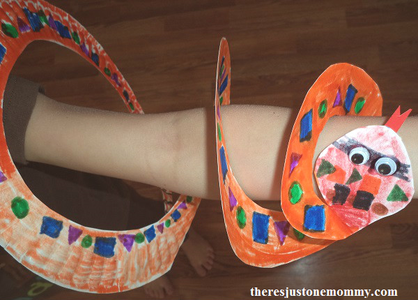 paper plate snake craft 